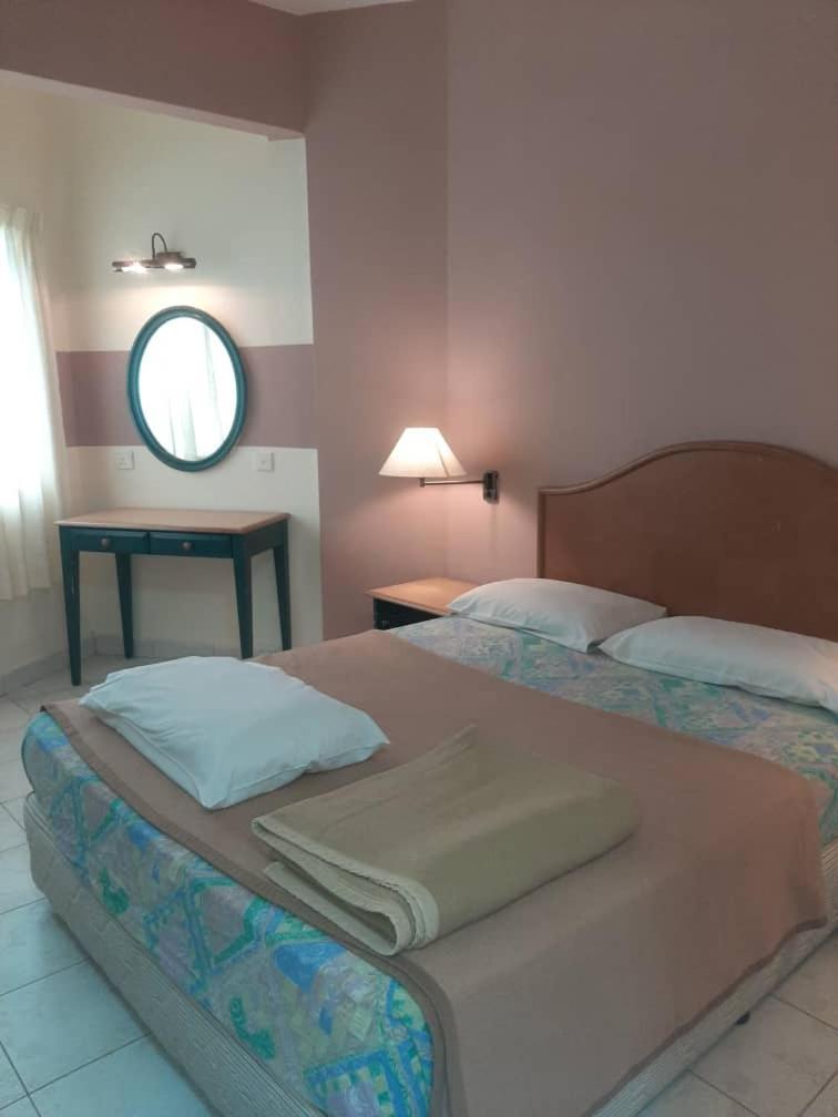 Seri Bulan Condo Port Dickson Buitenkant foto