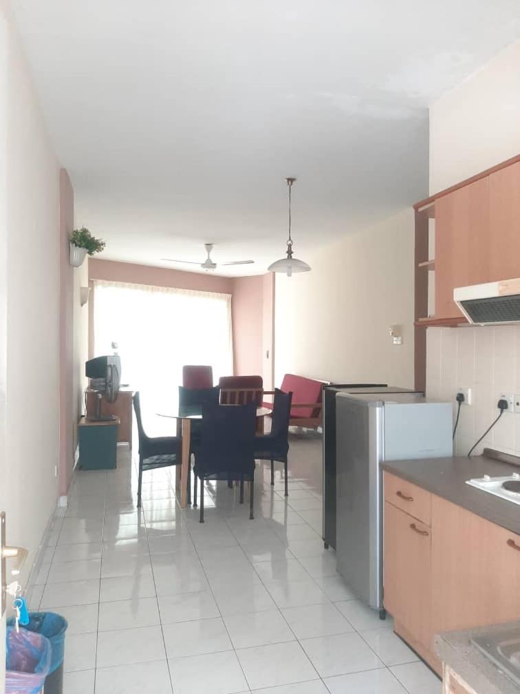 Seri Bulan Condo Port Dickson Buitenkant foto