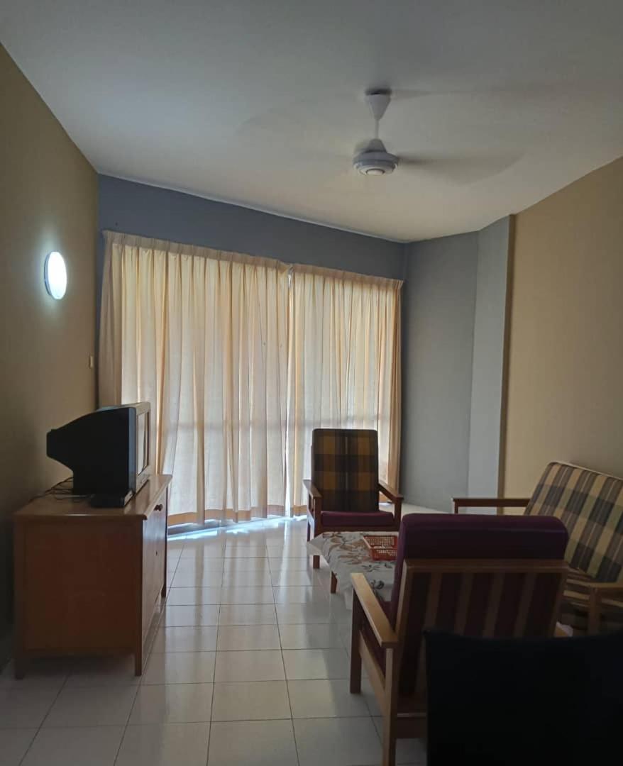 Seri Bulan Condo Port Dickson Buitenkant foto
