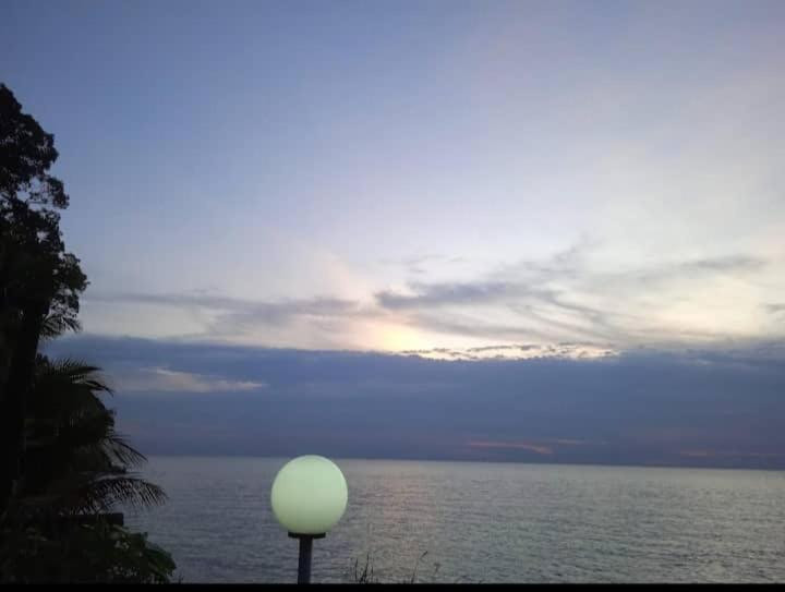 Seri Bulan Condo Port Dickson Buitenkant foto